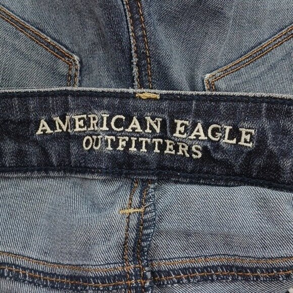 American Eagle Shorts Blue Denim Jean Bermuda Distressed Womens Size 4 - Picture 4 of 6